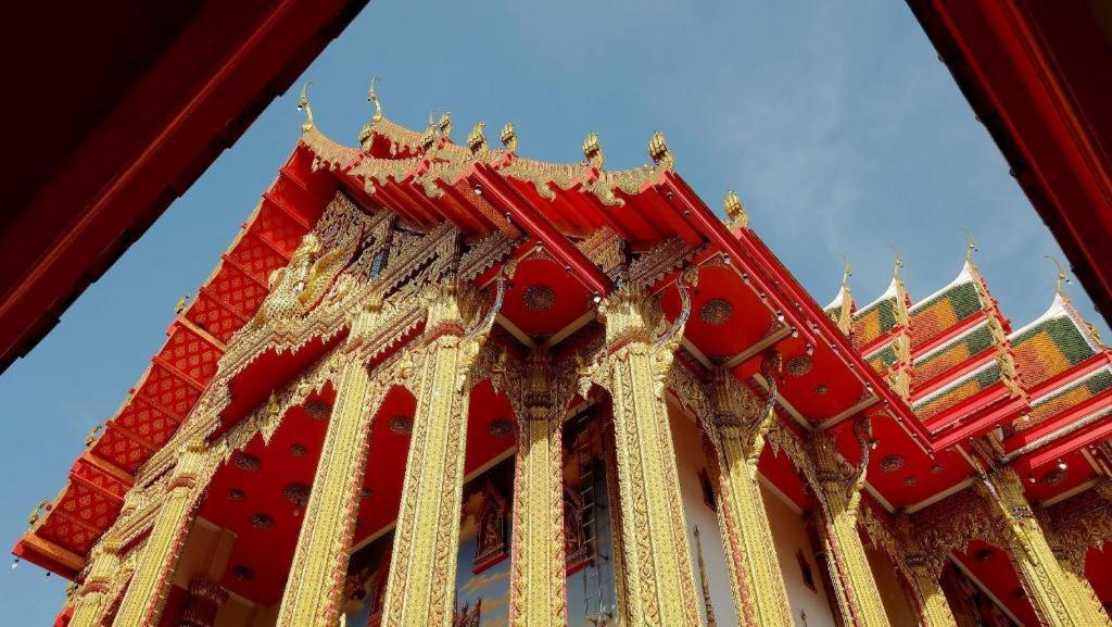 Pak Ping Ing Tang Boutique