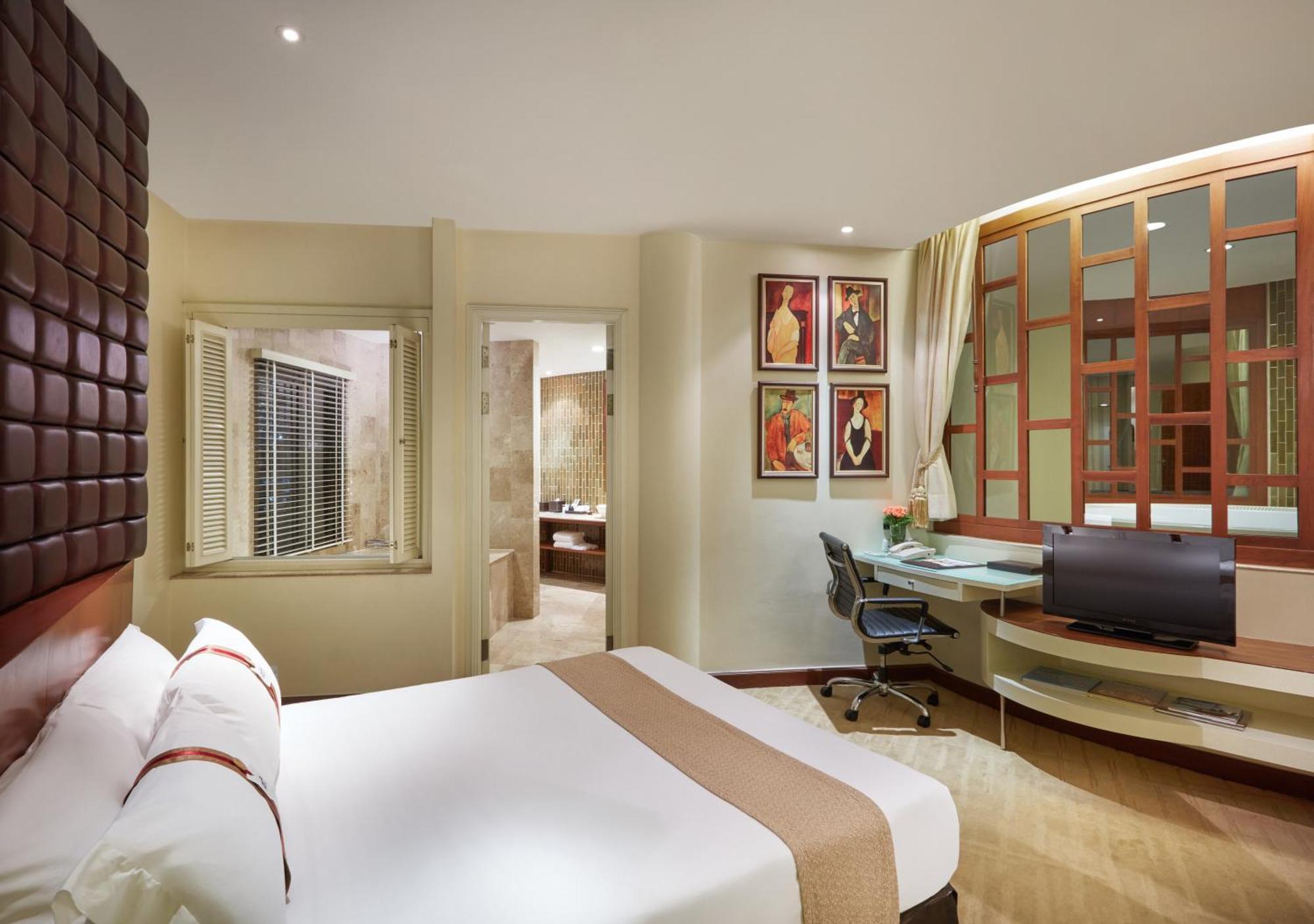 Khách sạn The Davis Bangkok