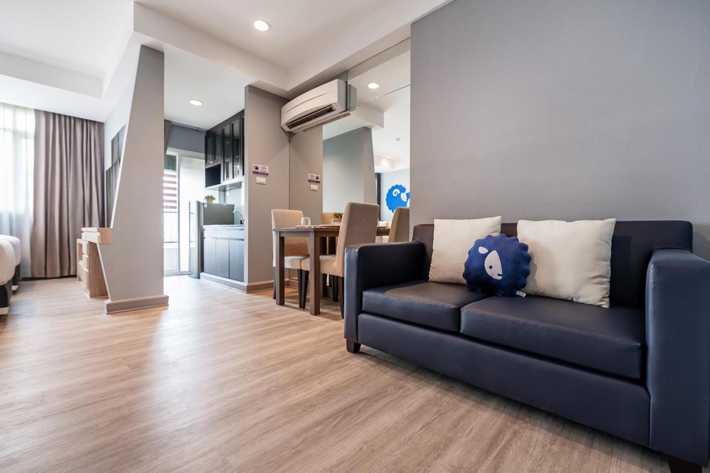 Kokotel Dheva Thonglor Hotell