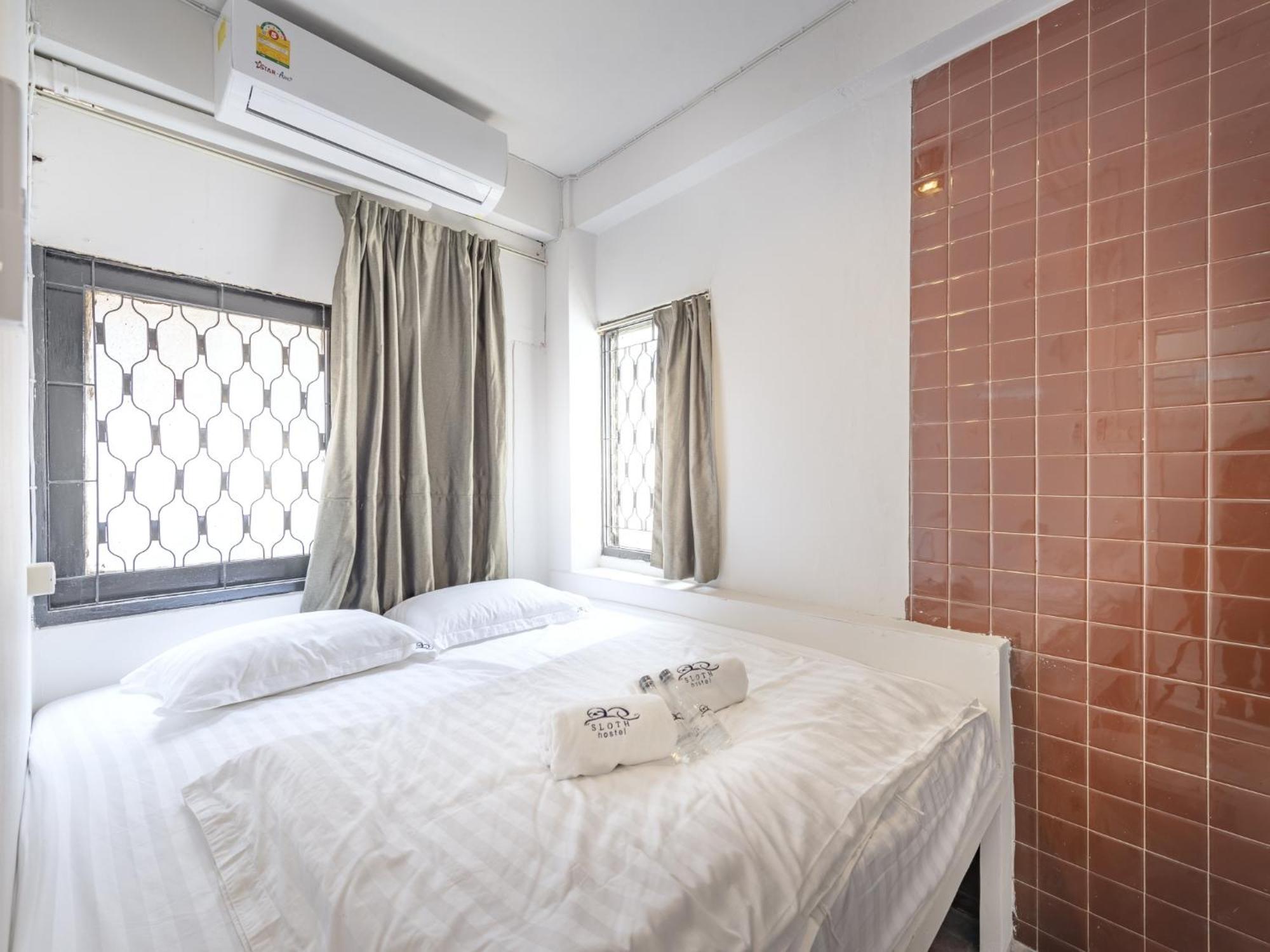 Sloth Khaosan Albergue *