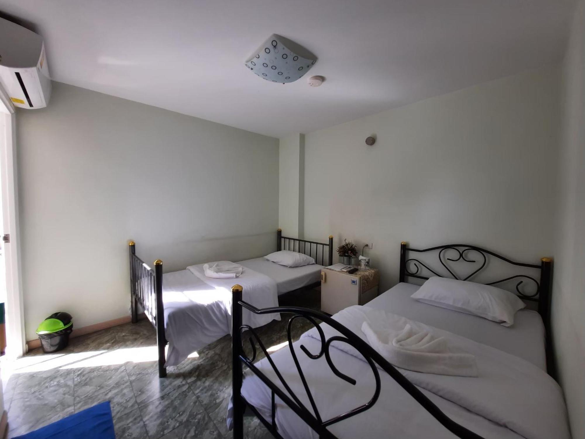 Sp Park Thaphra Hotel 2*