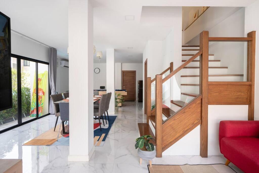 Pousada Miq Ekkamai3_pool Villa_3br House Bangkok