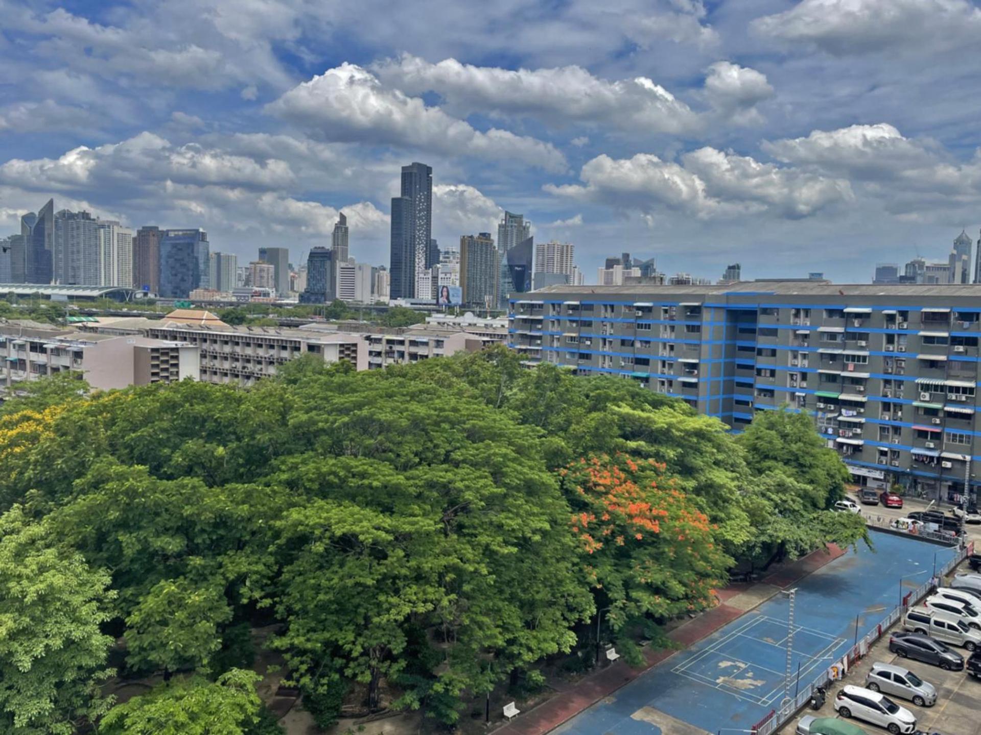 Apartemen A4 Dindaeng Bangkok