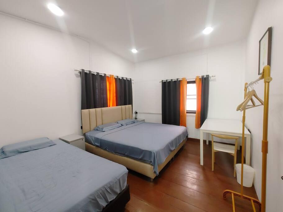 辉煌夜市 4房泳池花园别墅 订4日提供免费接机 Casa vacanze