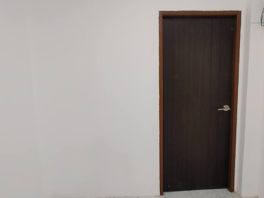 辉煌夜市 4房泳池花园别墅 订4日提供免费接机 Holiday home Bangkok