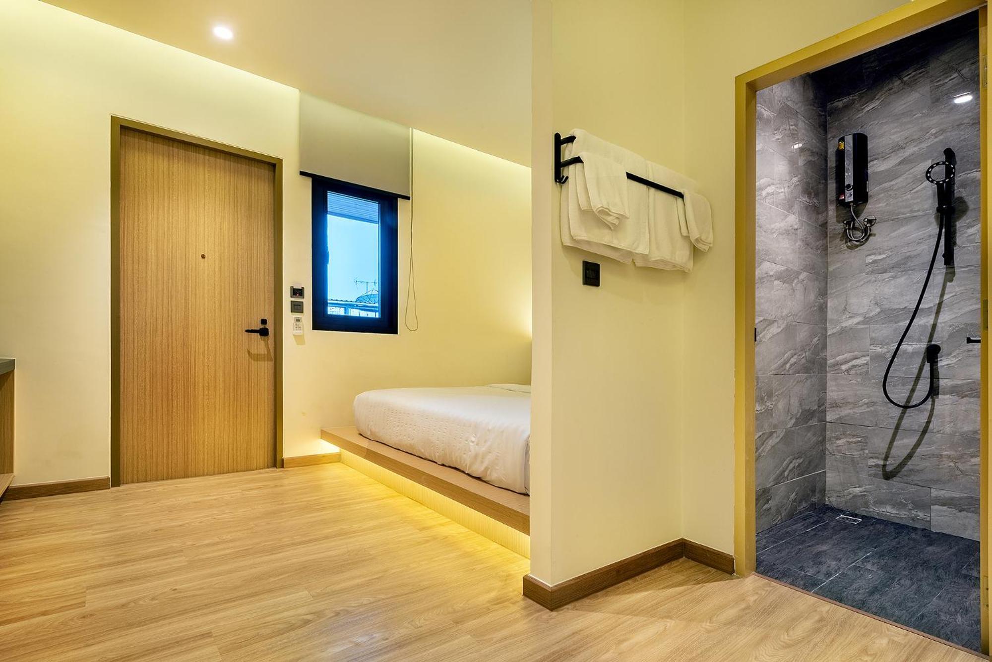 Phra Nakhon Poshtel Albergue