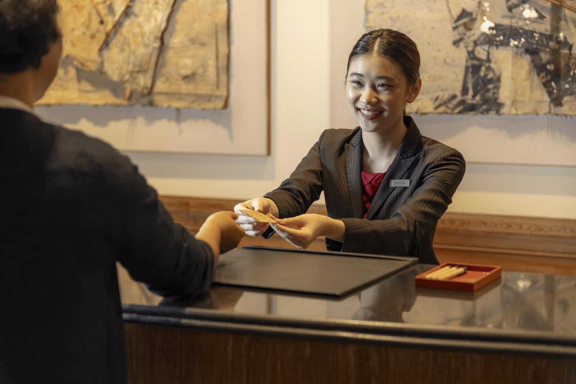 Grand Hyatt Erawan Khách sạn 5*