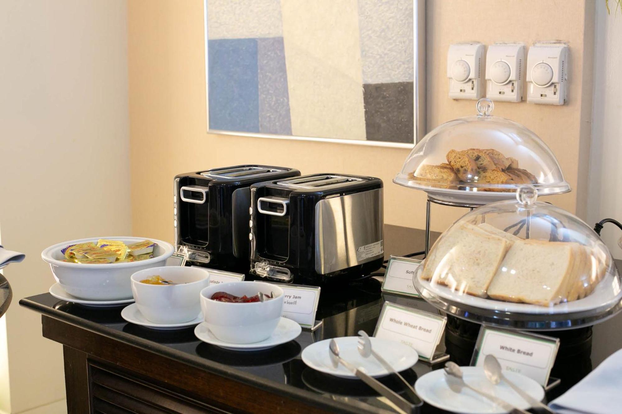 At Ease Saladaeng By Aetas Hotel 4*
