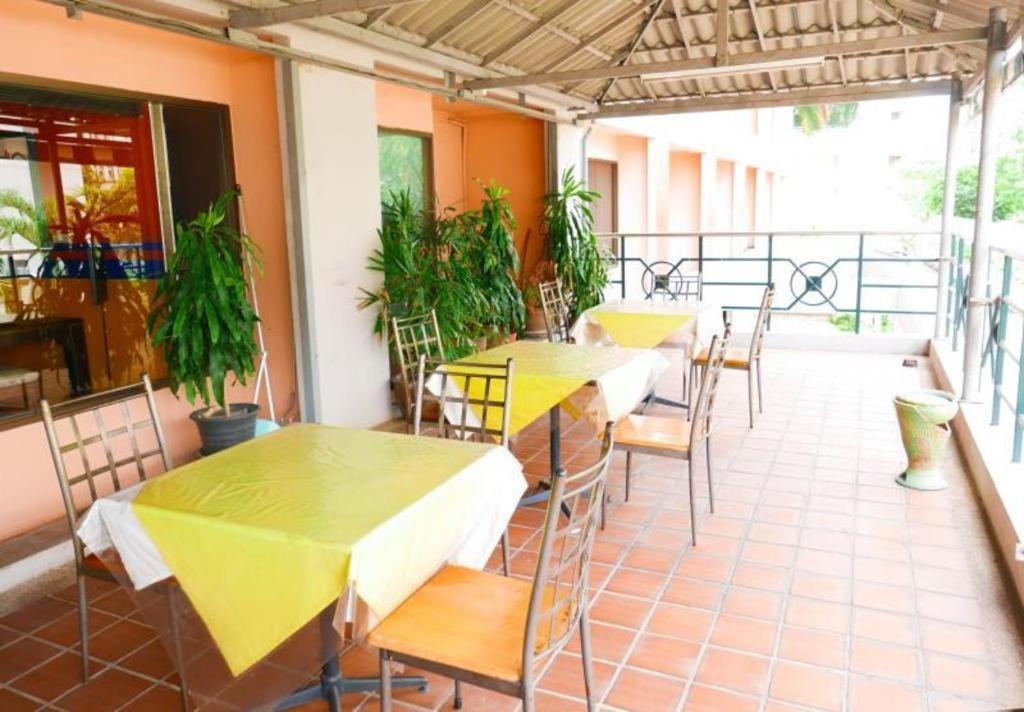 Comfort Hotel 3*