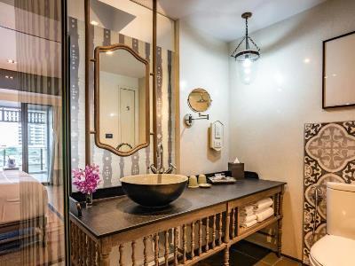 Riva Surya 4* Bangkok