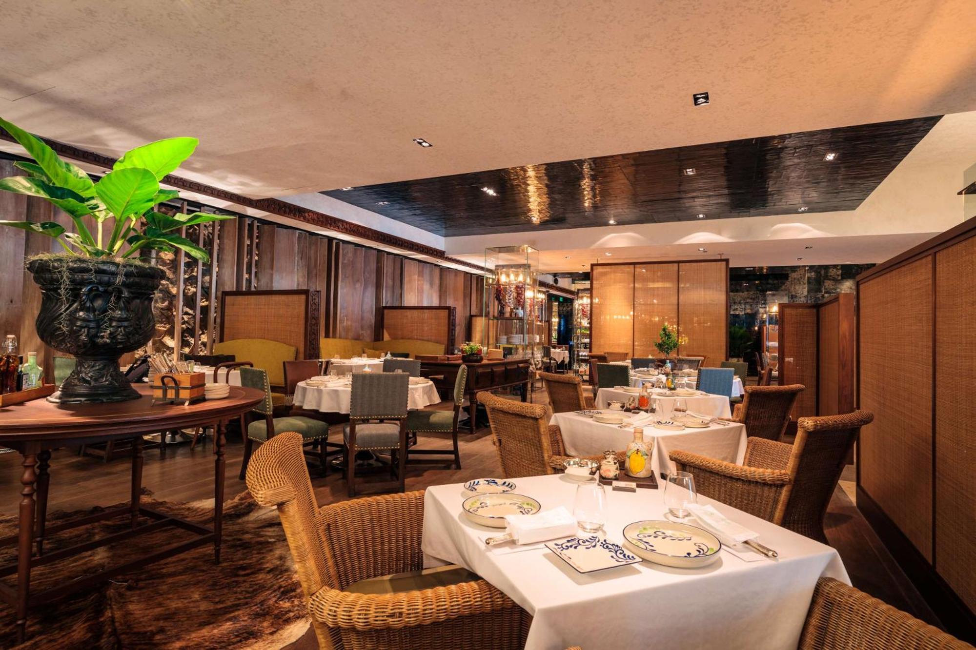 Grand Hyatt Erawan Khách sạn 5*
