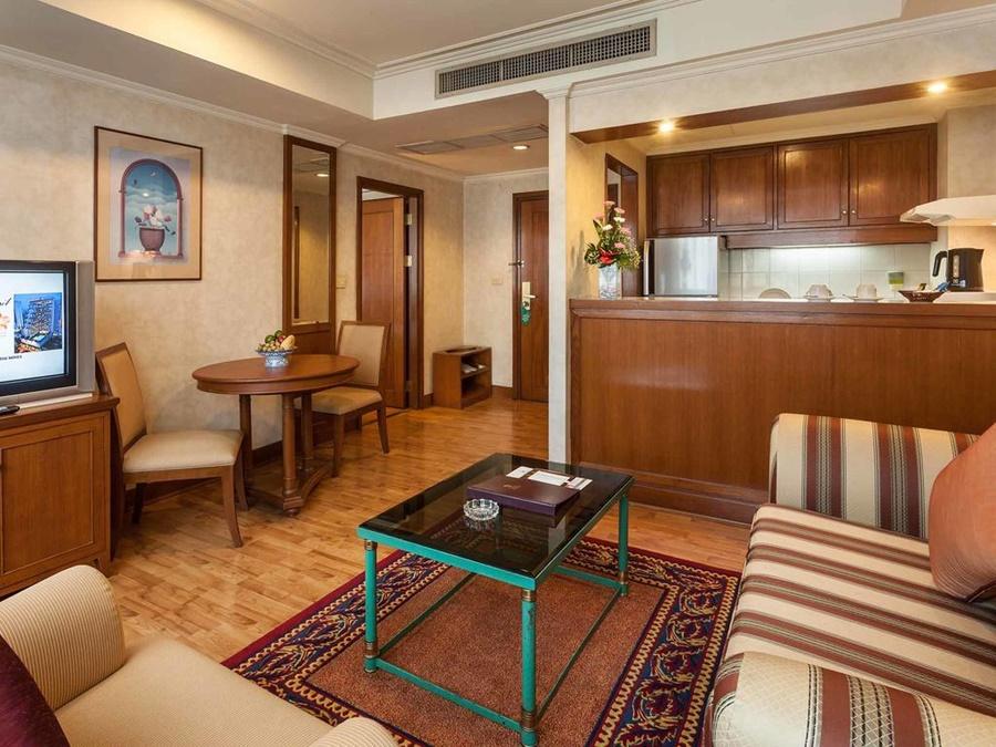 Khách sạn Rembrandt Residences Bangkok