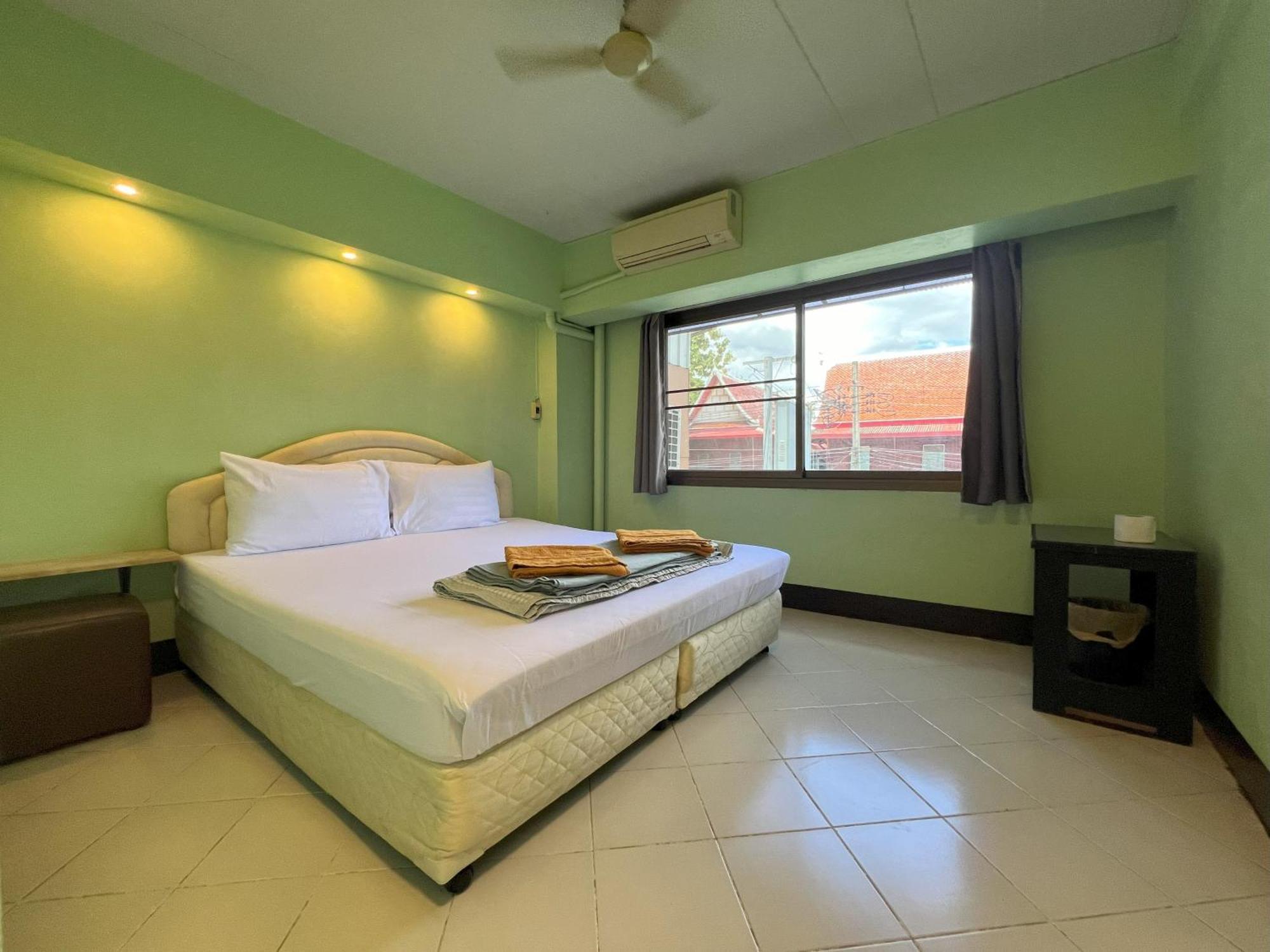 Bella Bella House Rumah tetamu Bangkok
