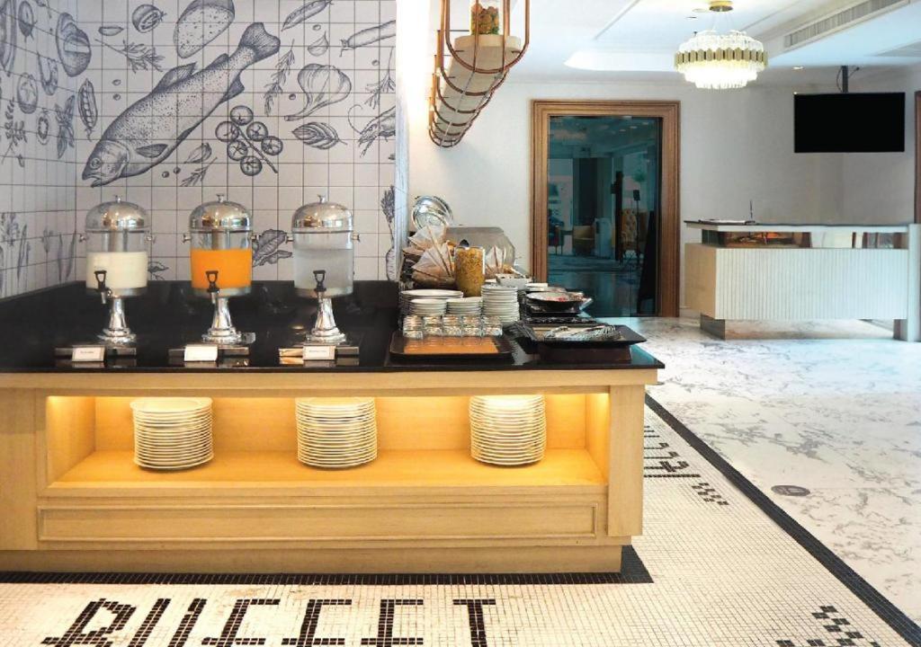 Hotel Court Wing Sukhumvit Banguecoque