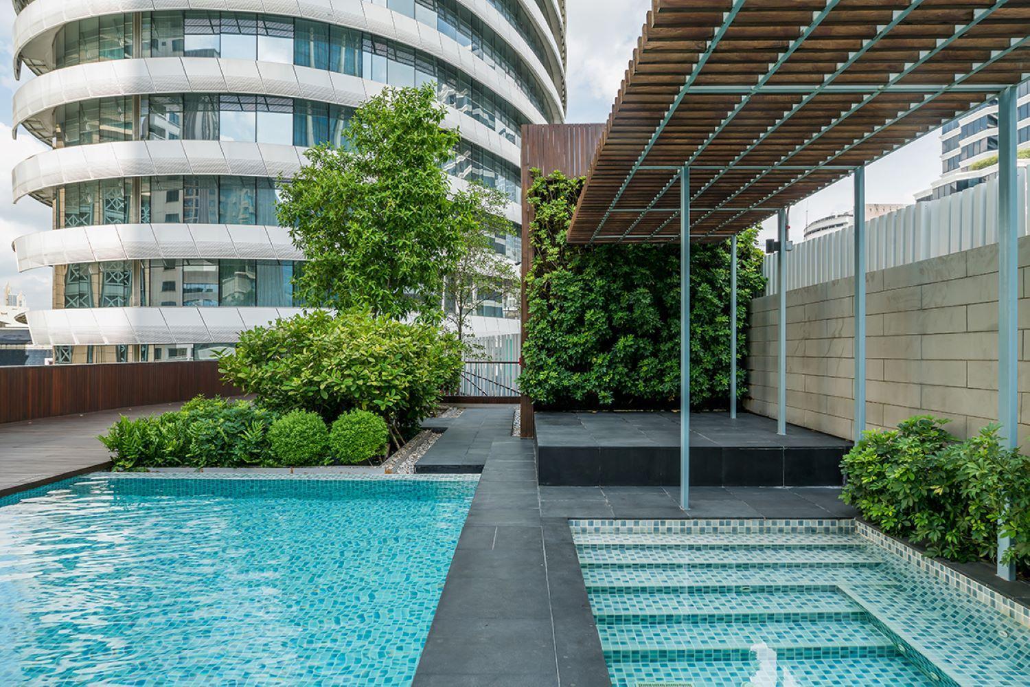 Waldorf Astoria Residences High Floor Luxury Central Location Leilighet