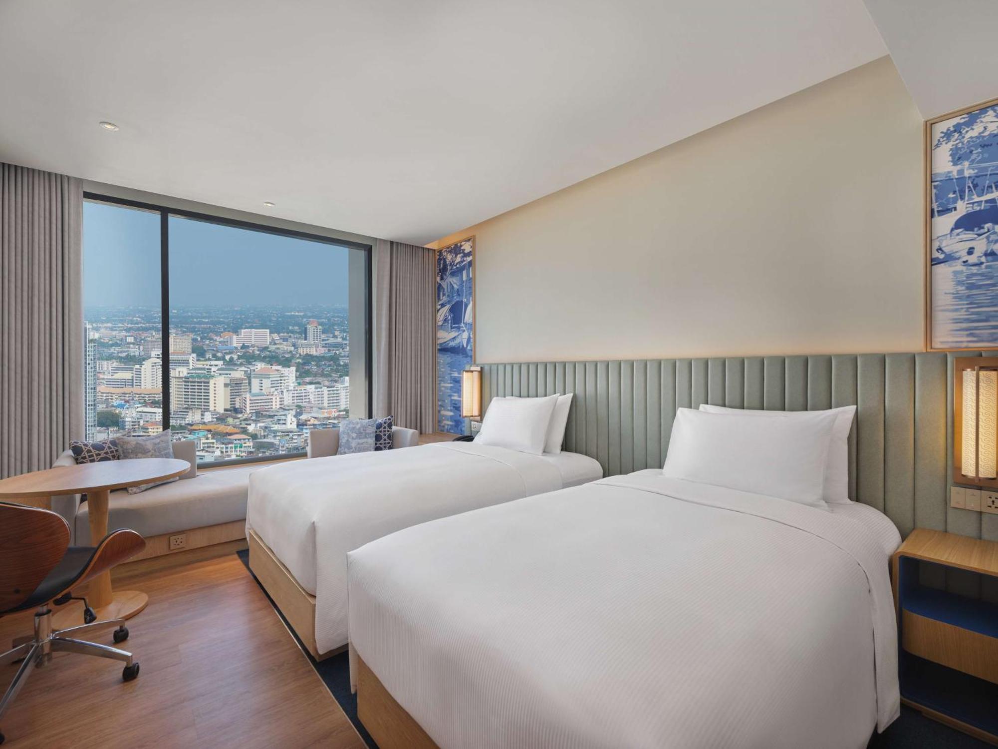 Hilton Garden Riverside 4* Bangkok