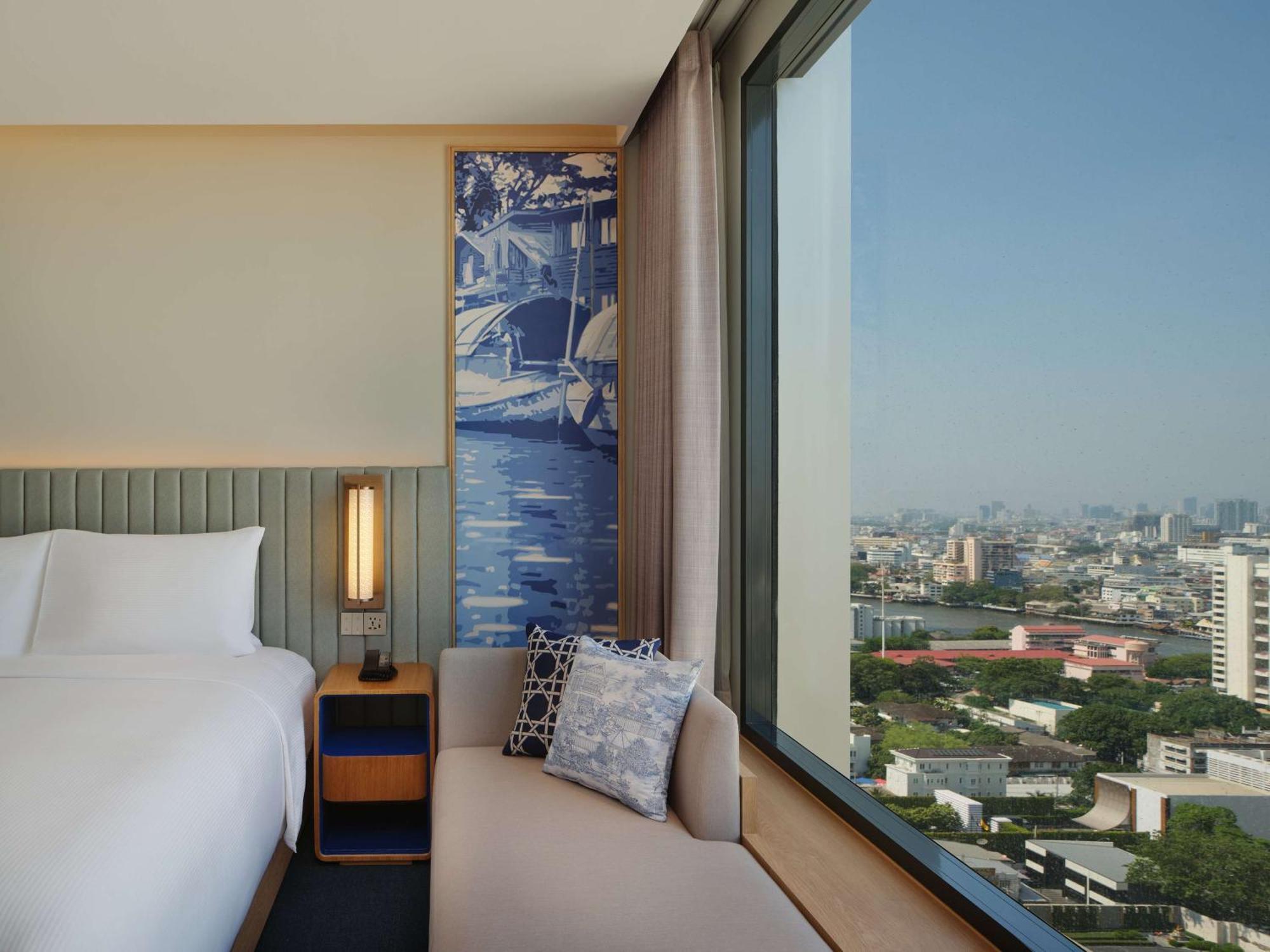 Hilton Garden Riverside Hotel