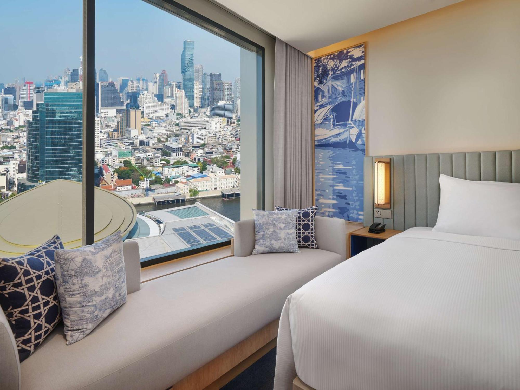 Hotel Hilton Garden Riverside 4*