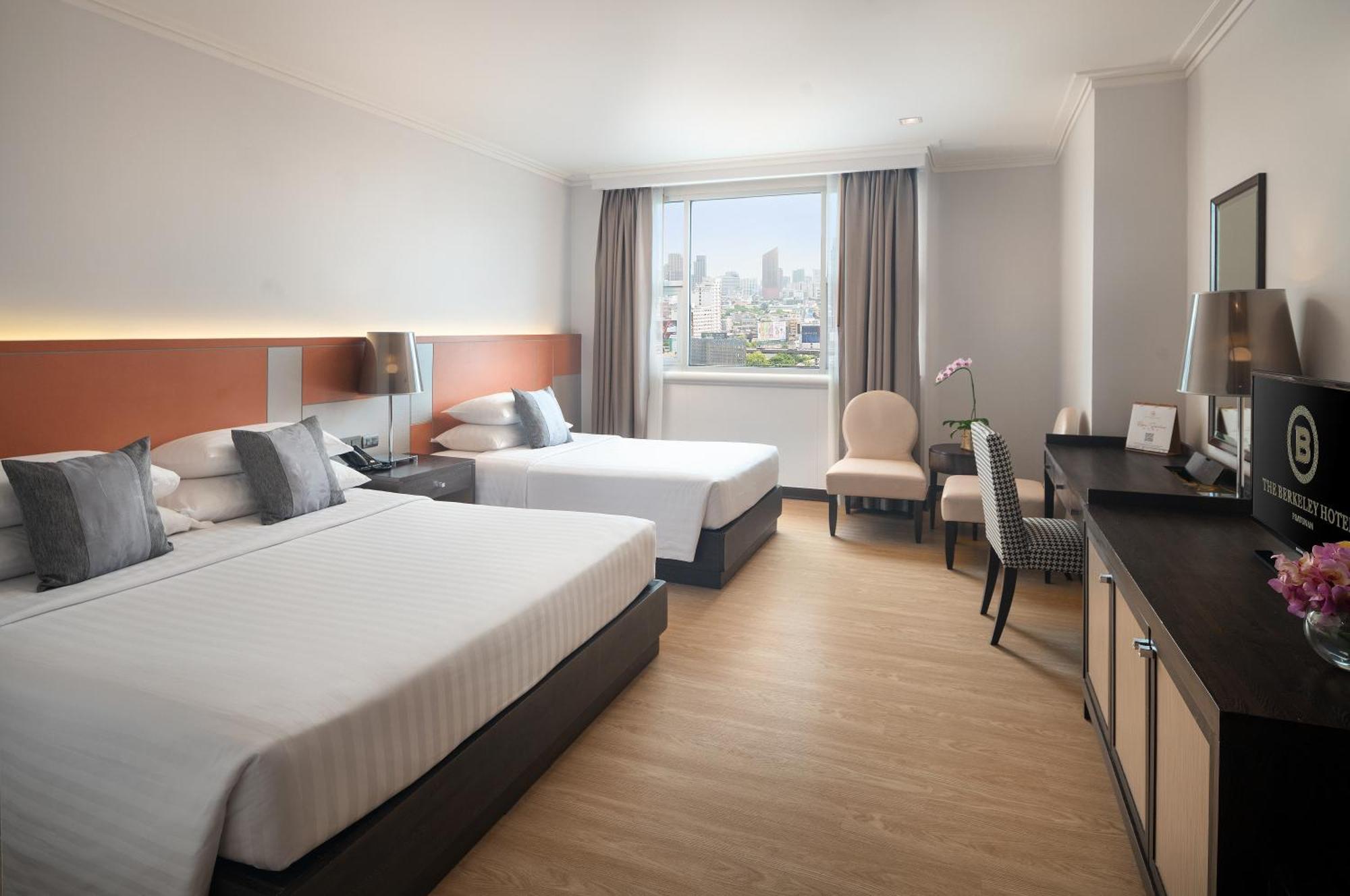 The Berkeley Pratunam - Sha Extra Hotel
