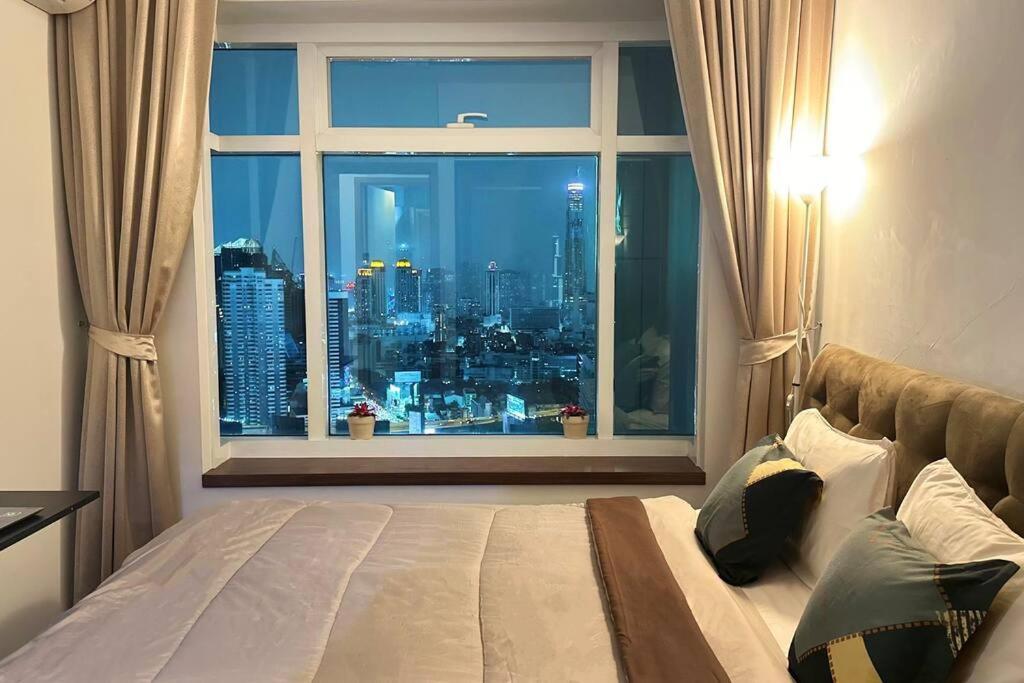 Circle Luxury View 42 Floor * Bangkok