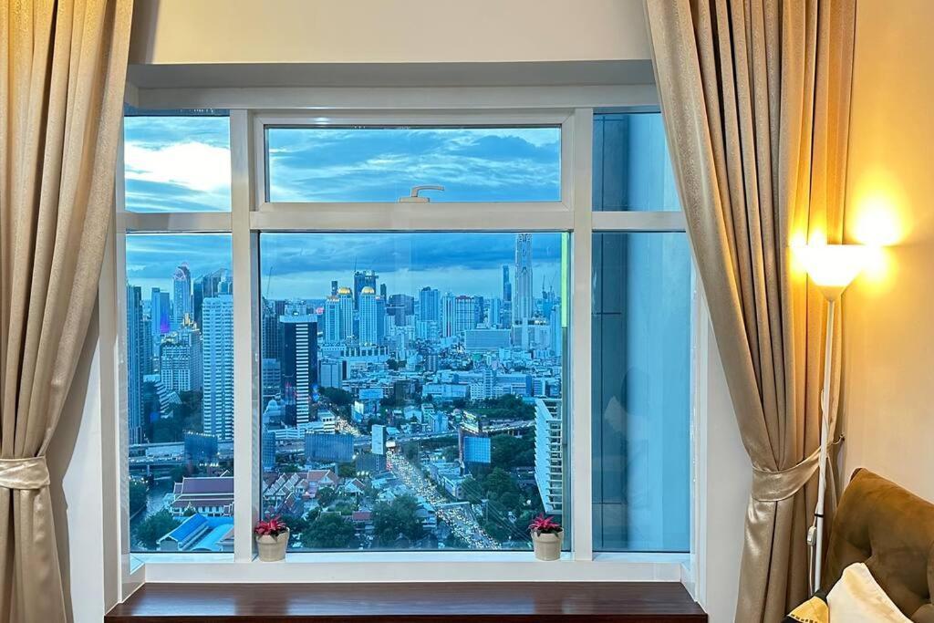 Circle Luxury View 42 Floor Apartment