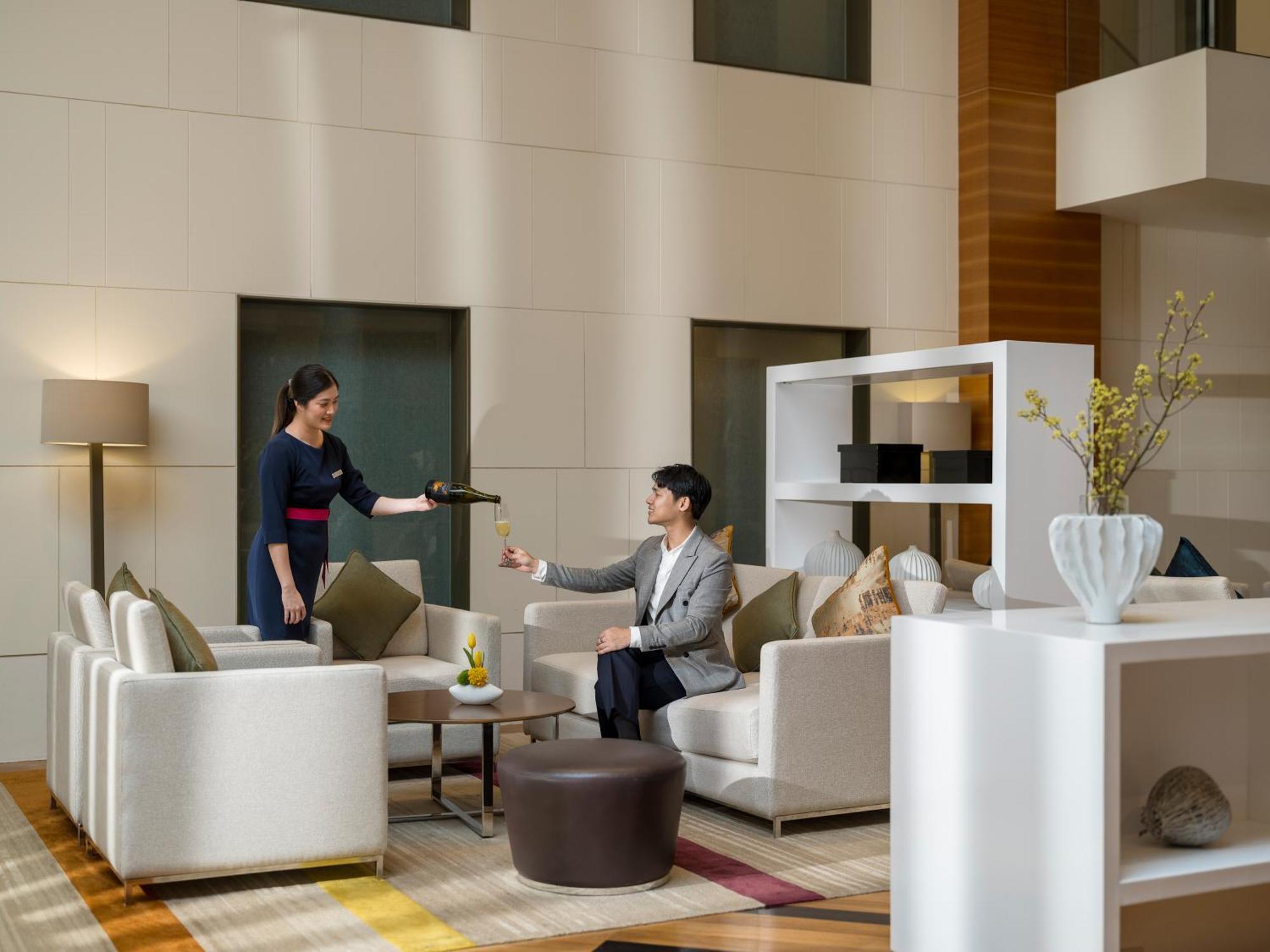 Crowne Plaza Lumpini Park By Ihg Hotell Bangkok
