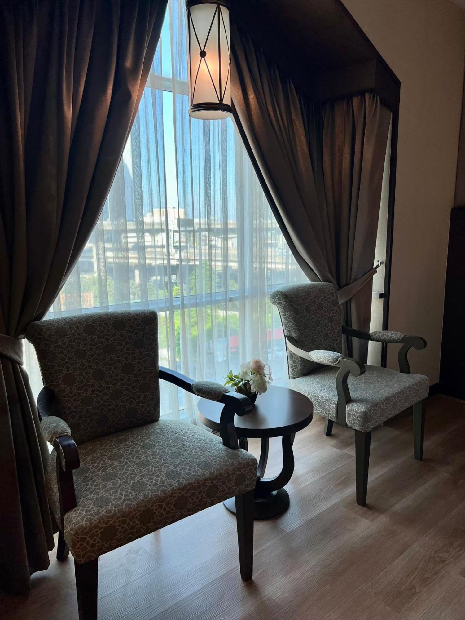 Al Meroz - The Leading Halal Hotel