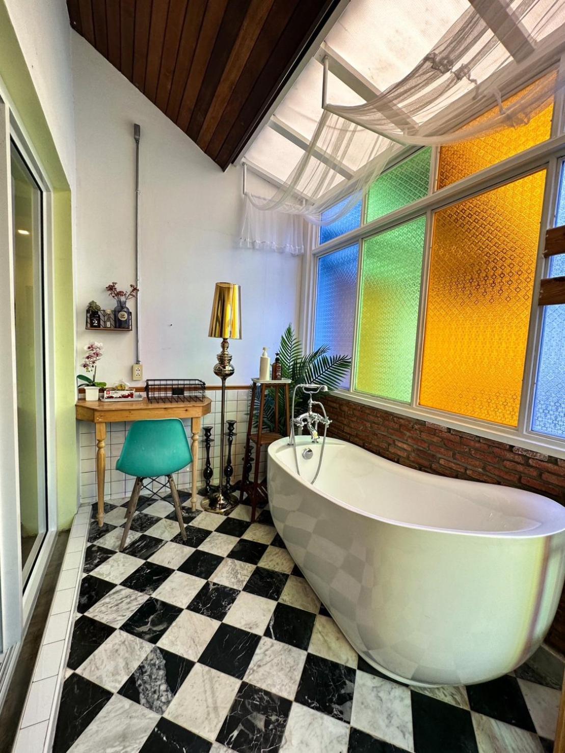 T-house Bkk - Max15 People With Private Swimming Pool