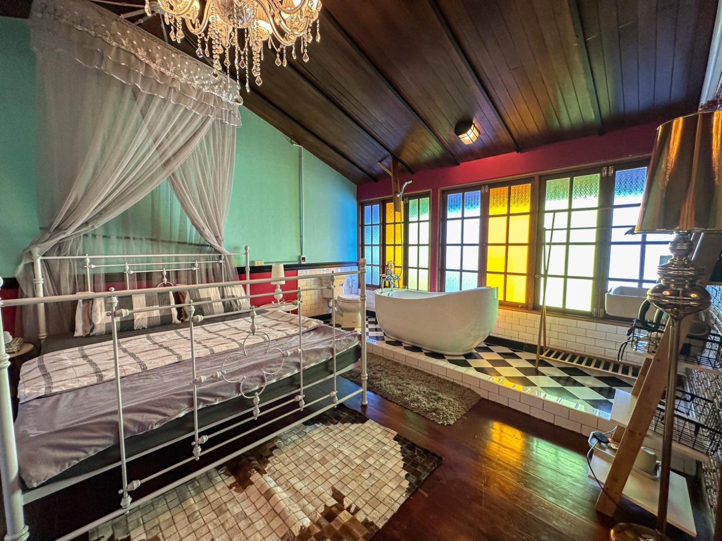 T-house Bkk - Max15 People With Private Swimming Pool