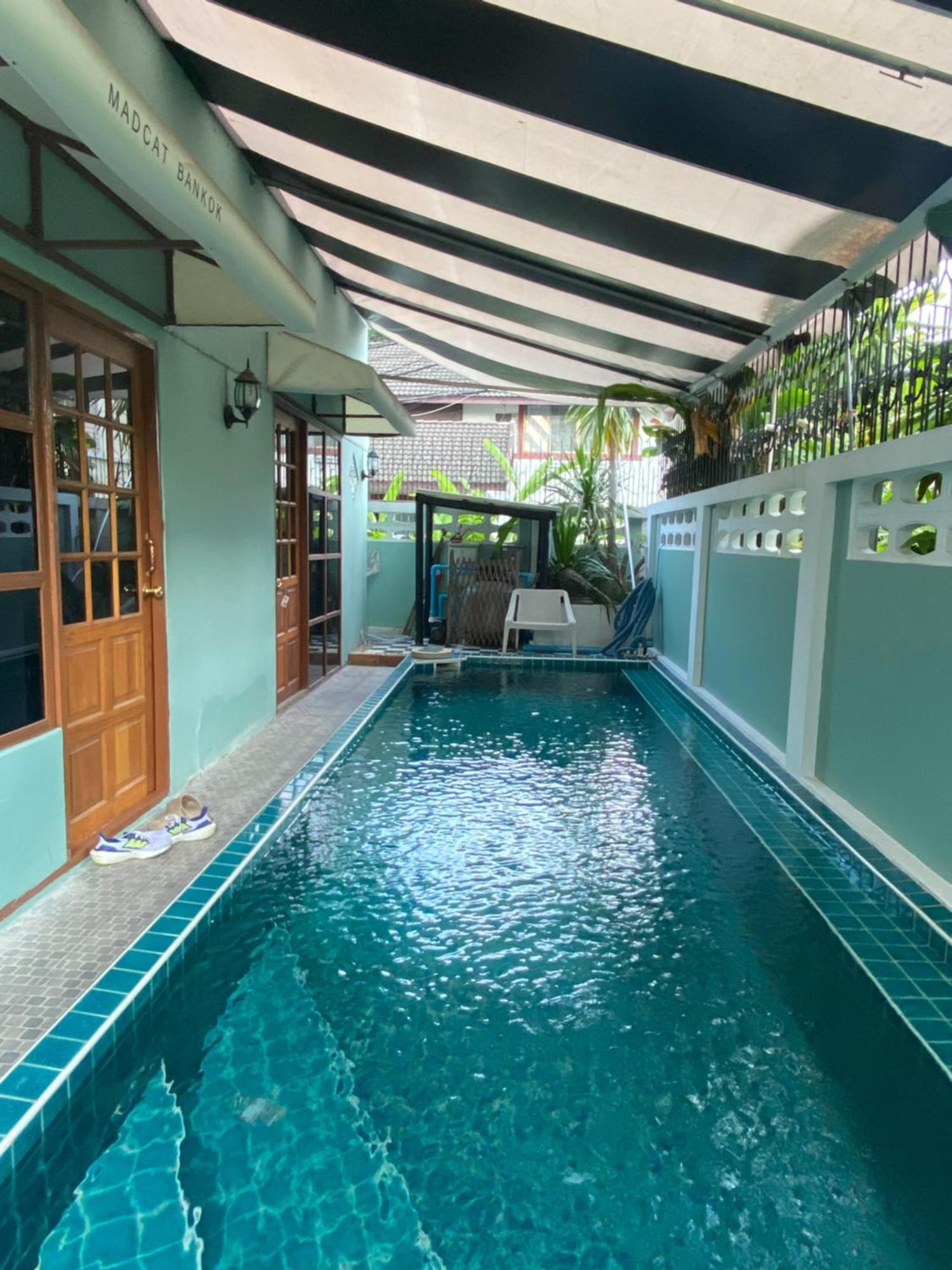 T-house Bkk - Max15 People With Private Swimming Pool *