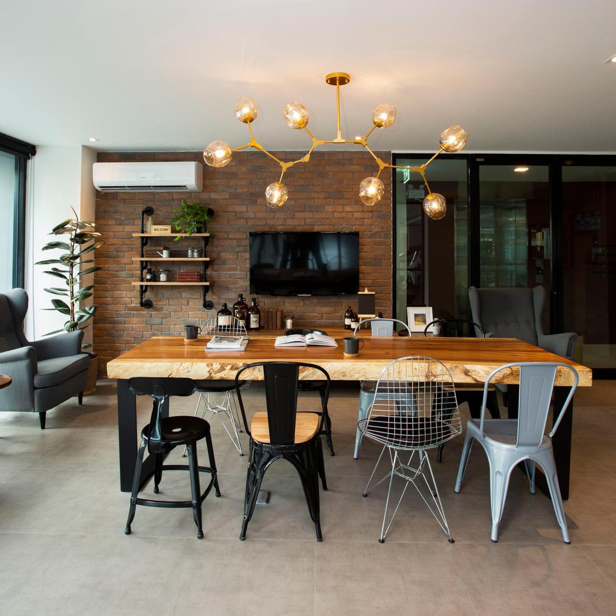 Parrish Serviced Aparthotel Bangkok