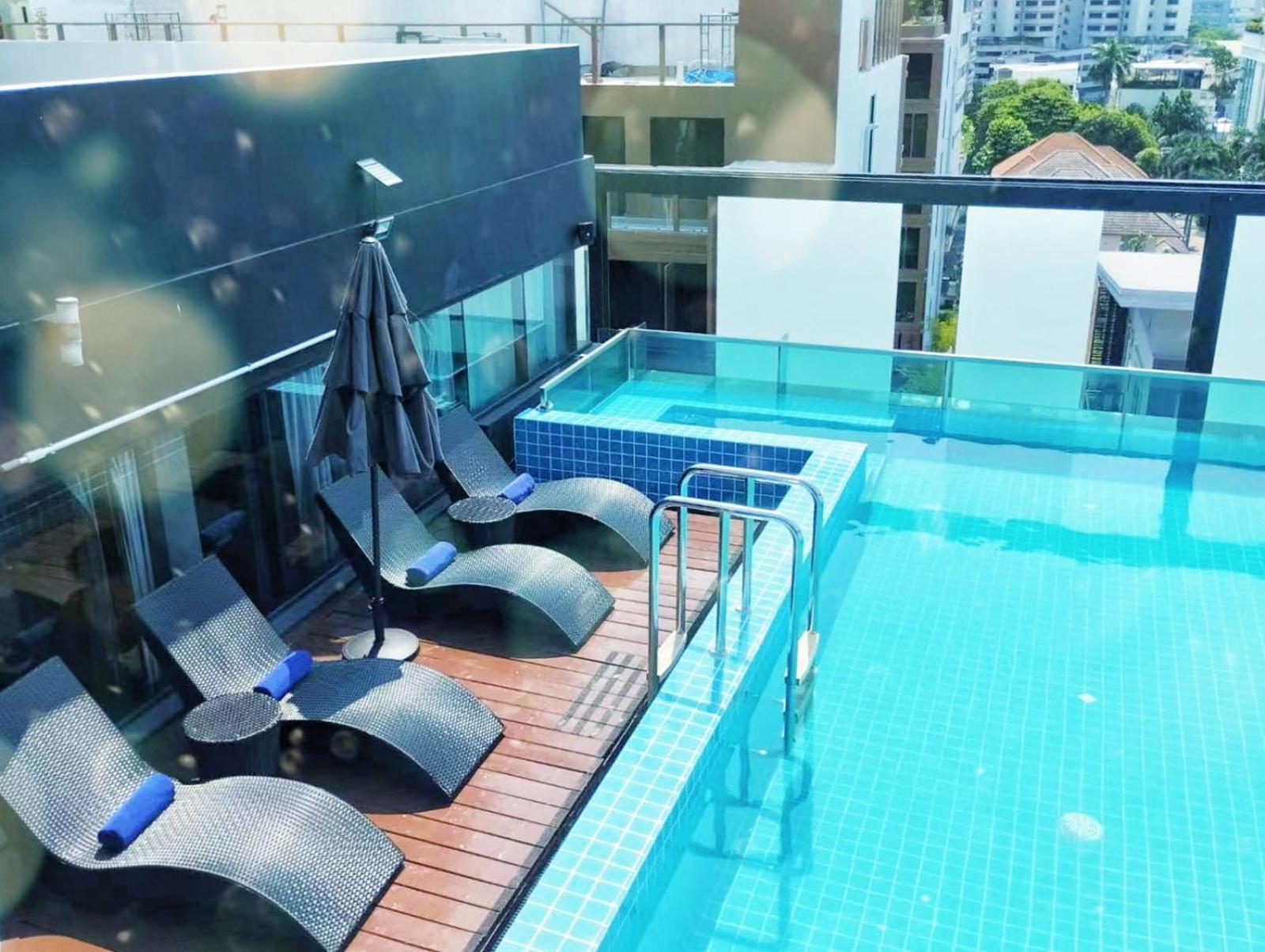 Khách sạn Metacity