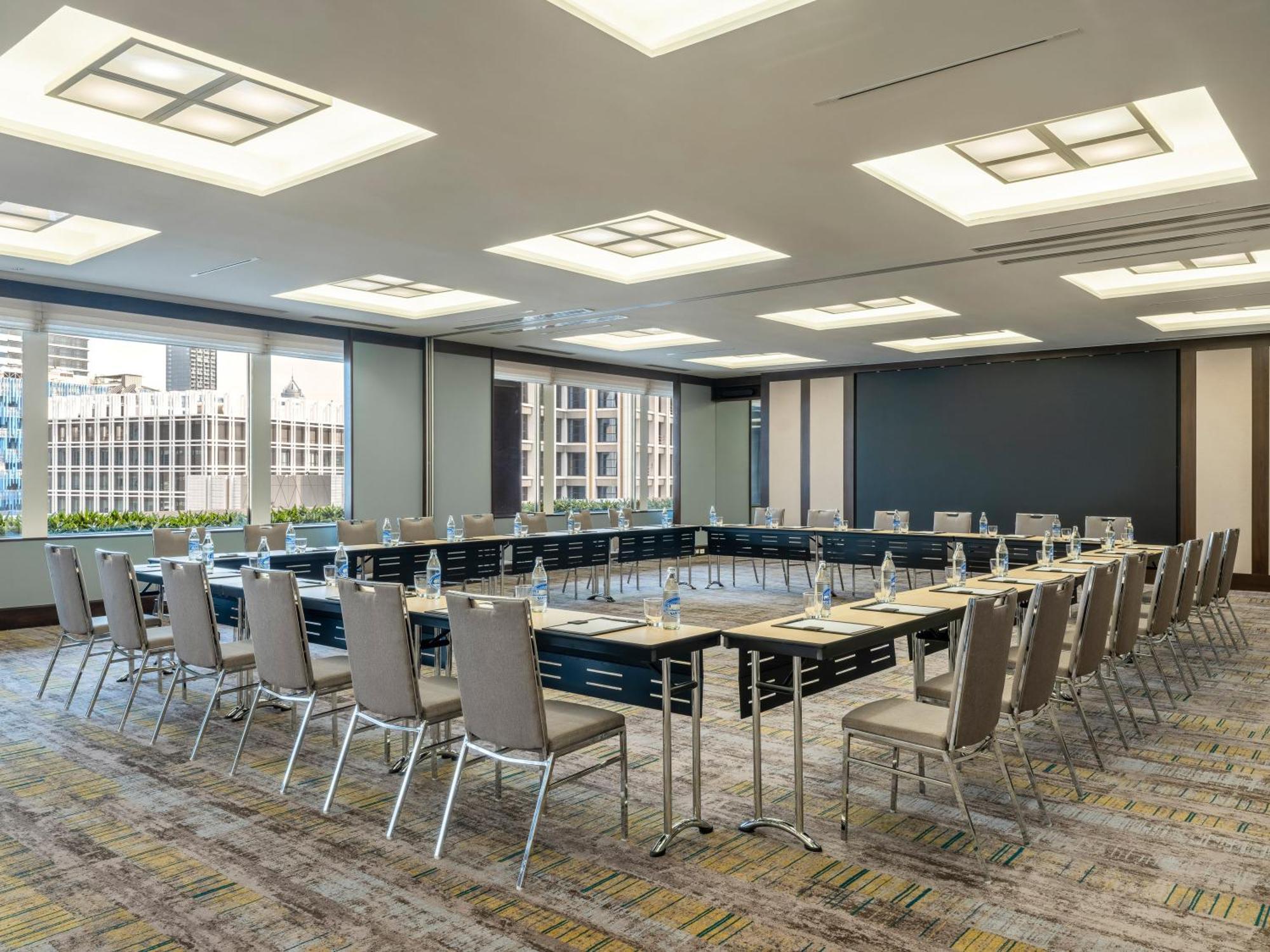Crowne Plaza Lumpini Park By Ihg Hotell Bangkok
