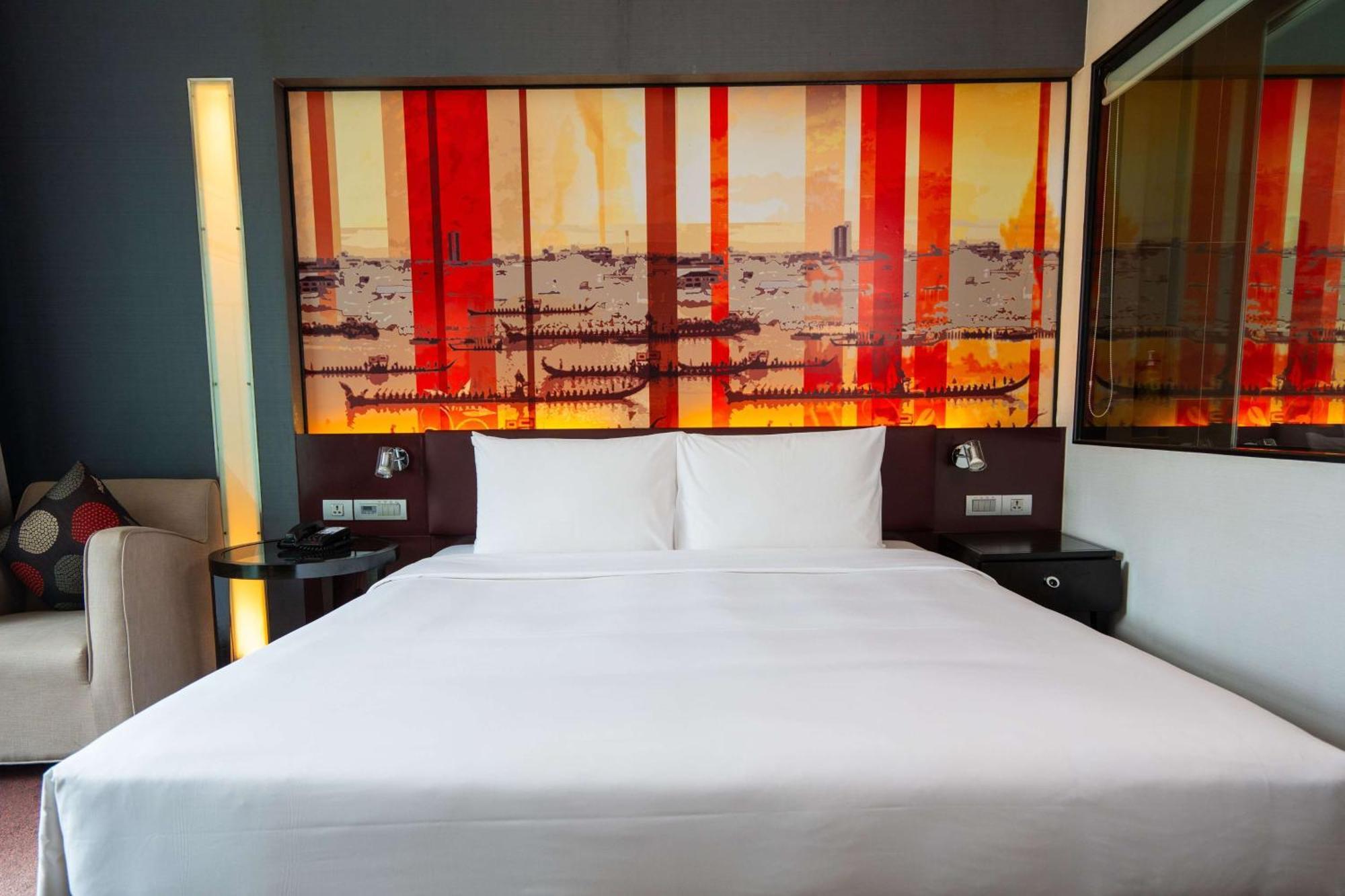 Hotel Park Plaza Soi 18 - Sha Extra 4*