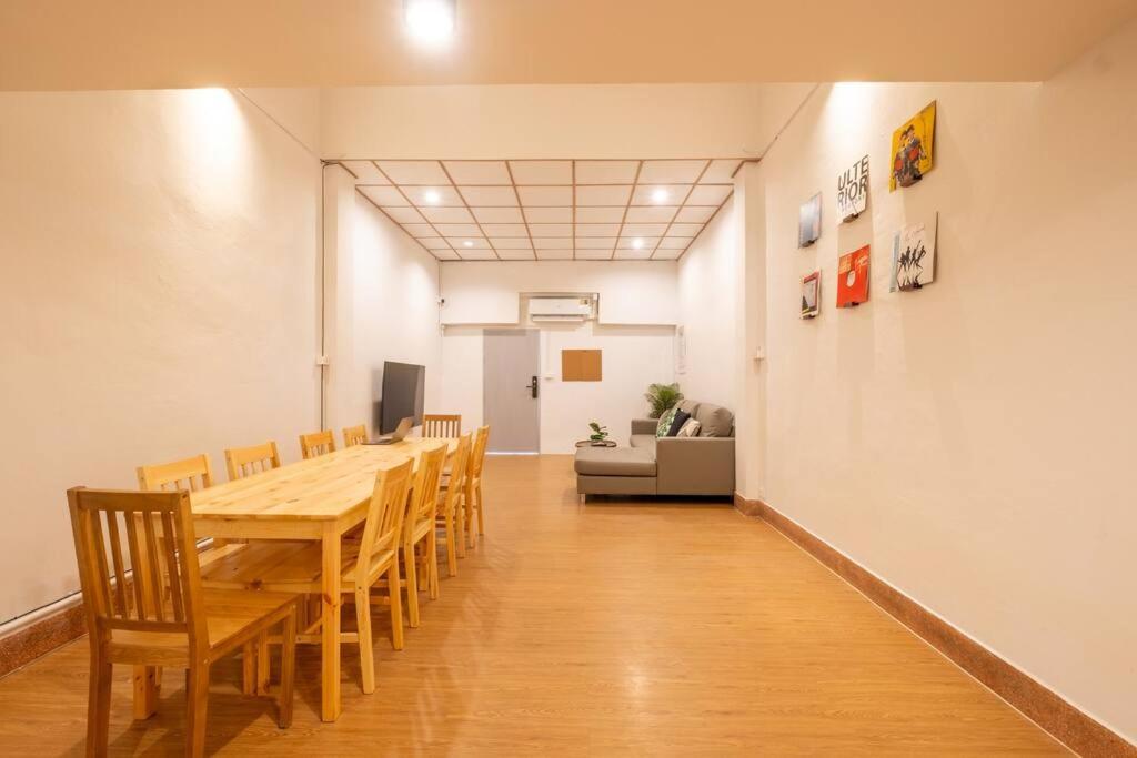 5-br With 6mins Walk To Mrt Rama 9 Bangkok