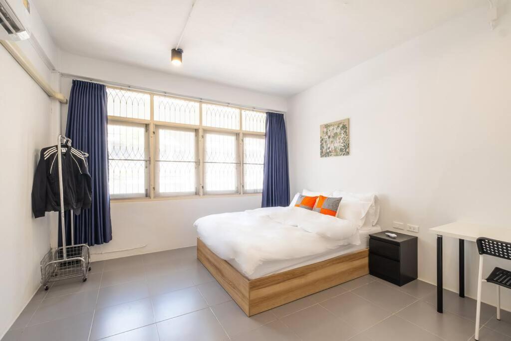 5-br With 6mins Walk To Mrt Rama 9 Apartment Bangkok
