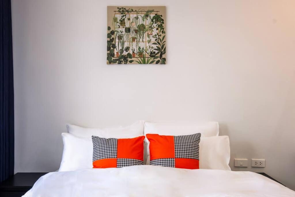 5-br With 6mins Walk To Mrt Rama 9 Bangkok