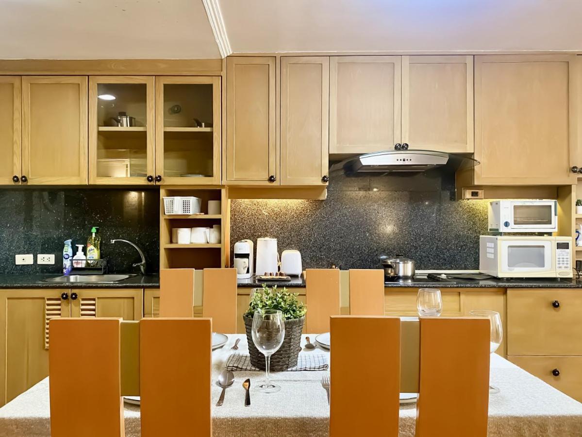 Luxury Modern 2br 145 Sqm - Bts Asok - Ultra Fast Wifi Appartement Bangkok
