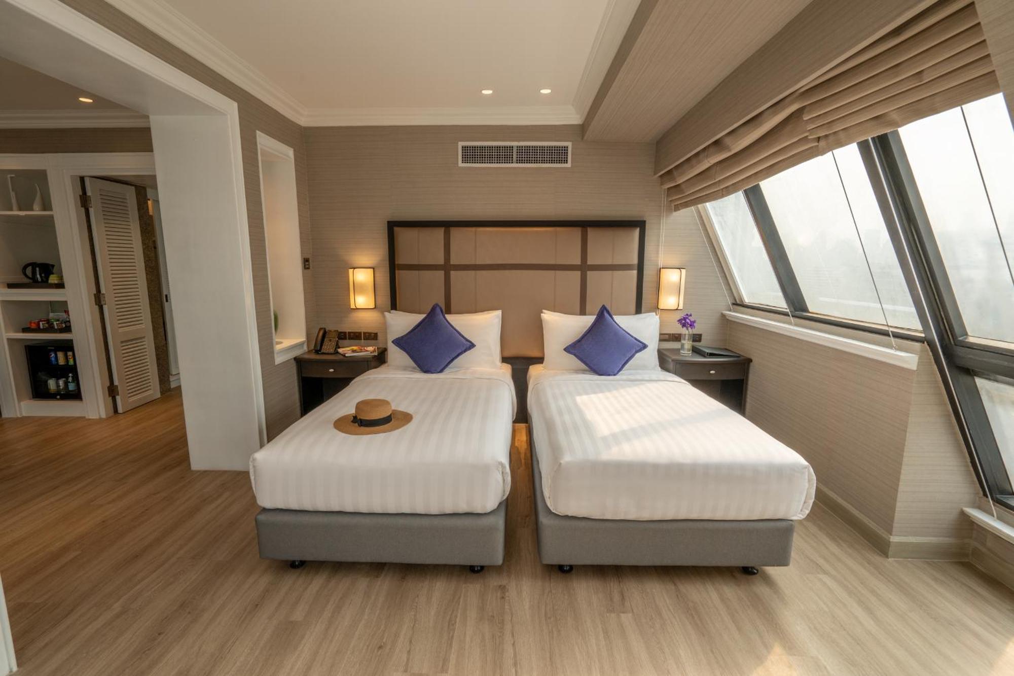 Boulevard Sukhumvit Hotel