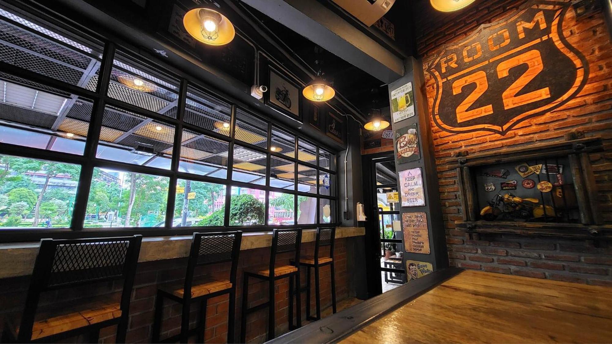 22 Asrama Bangkok