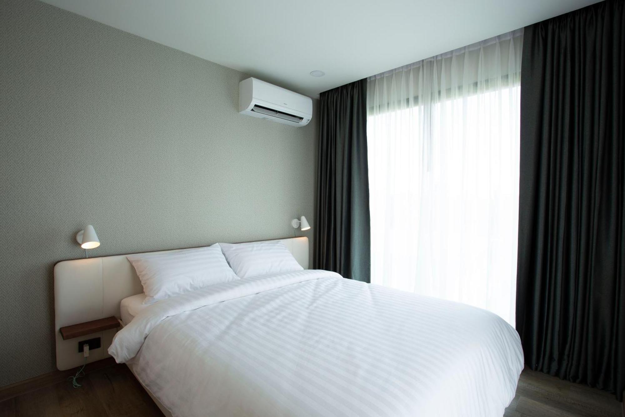 Aparthotel Parrish Serviced *
