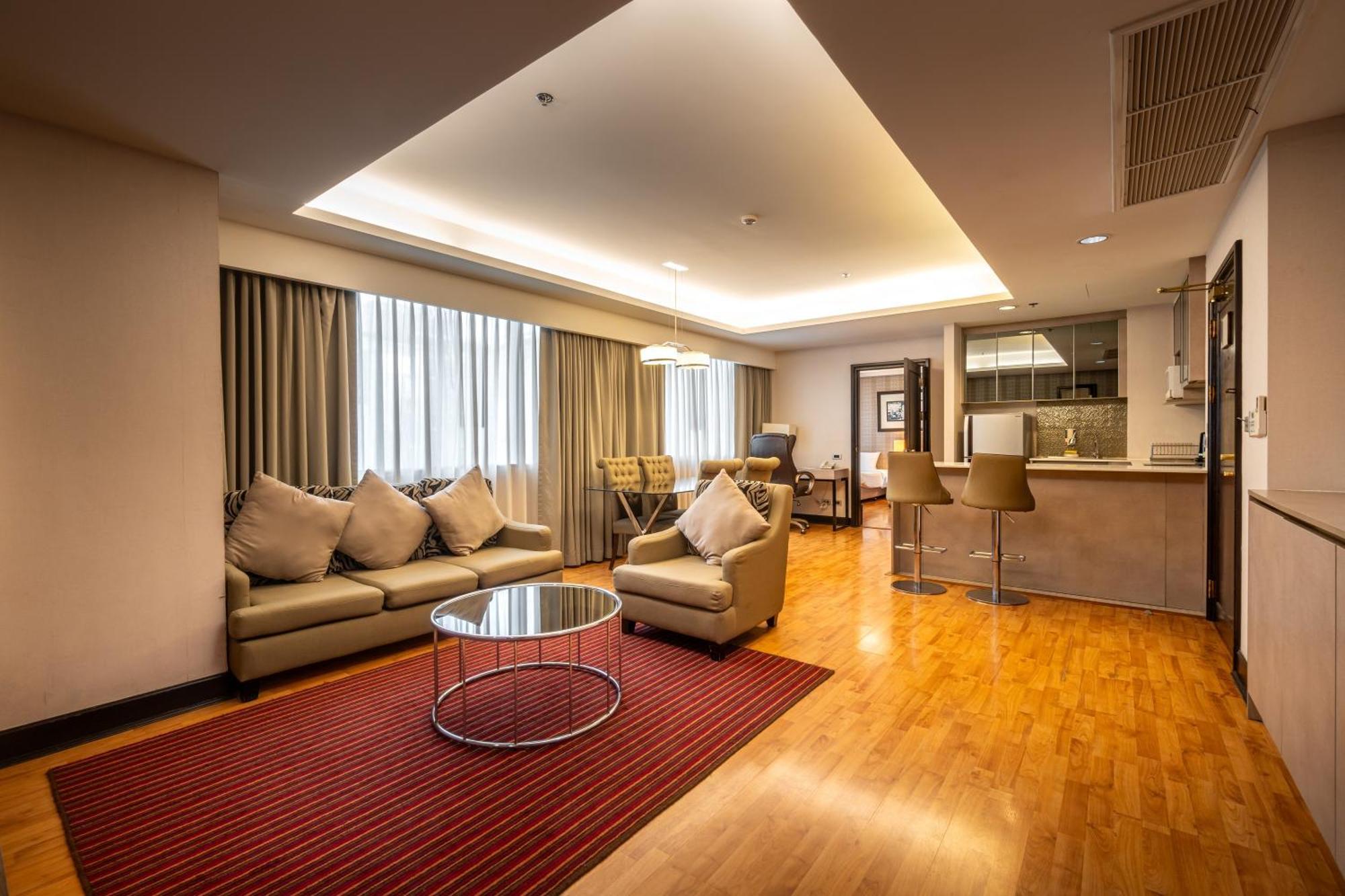 Khách sạn Rembrandt Residences Bangkok
