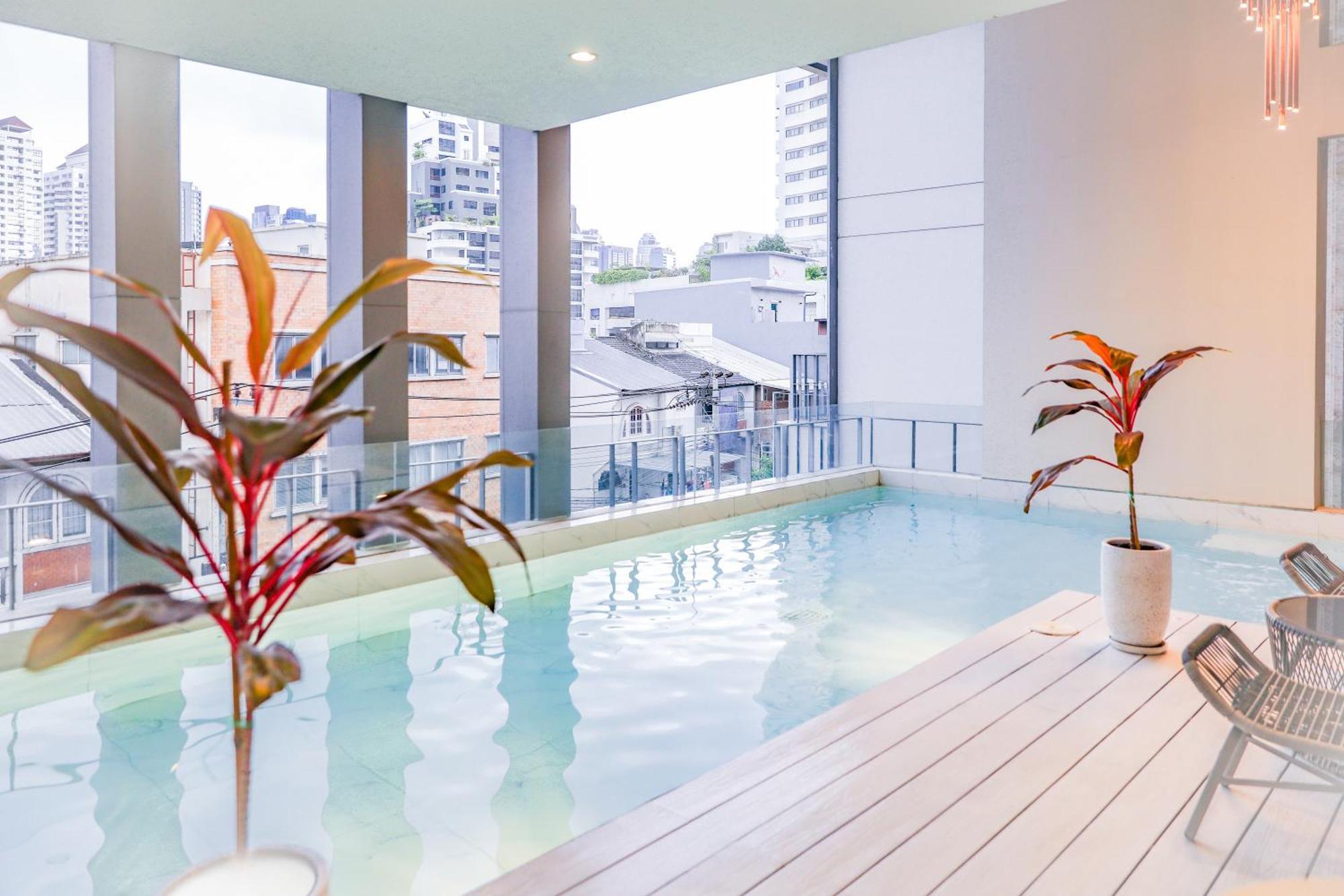 通罗 隐湖四卧豪华别墅 Hidden Pool 4 Bedroom Sukhumvit-thonglor Bts 5 Mins Villa *