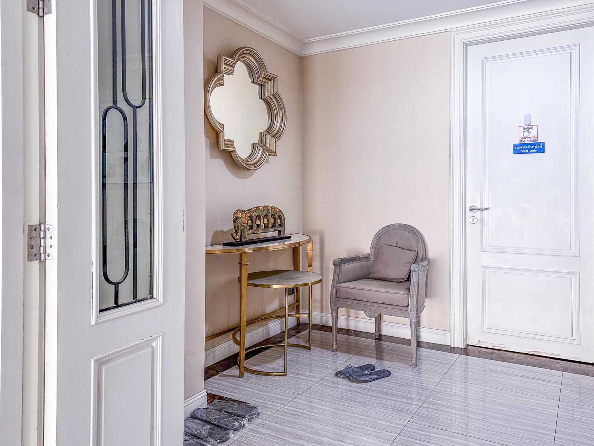 通罗 隐湖四卧豪华别墅 Hidden Pool 4 Bedroom Sukhumvit-thonglor Bts 5 Mins Villa