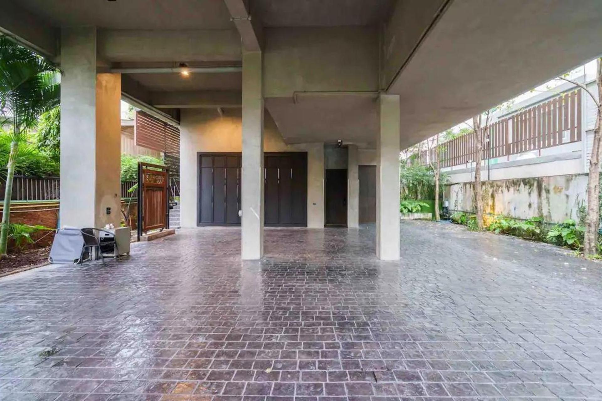 Villa Luxury Pool With Jacuzzi & Lift By Thonglor *