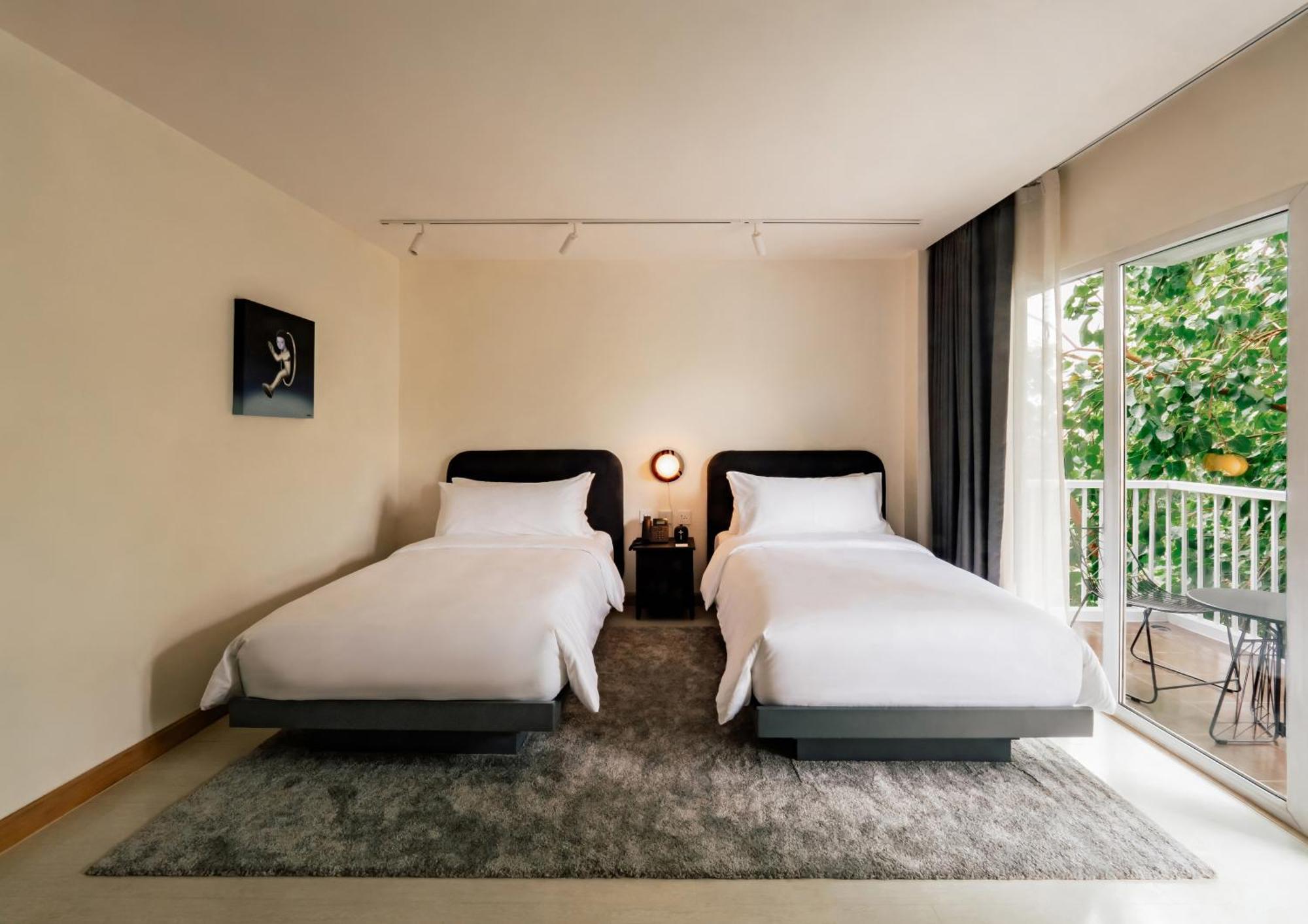 The Standardx, Phra Arthit Bangkok