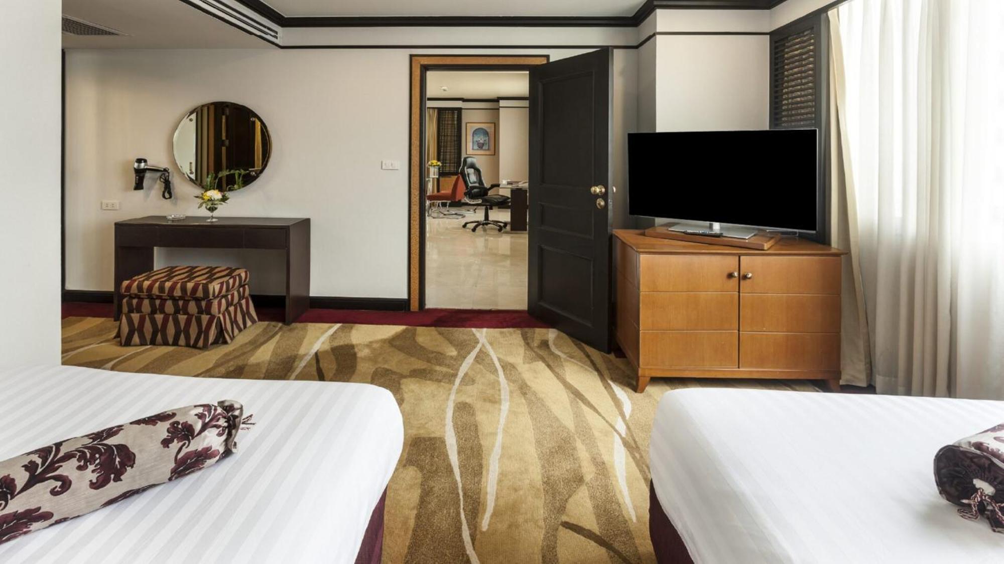 Khách sạn Rembrandt Residences 4*