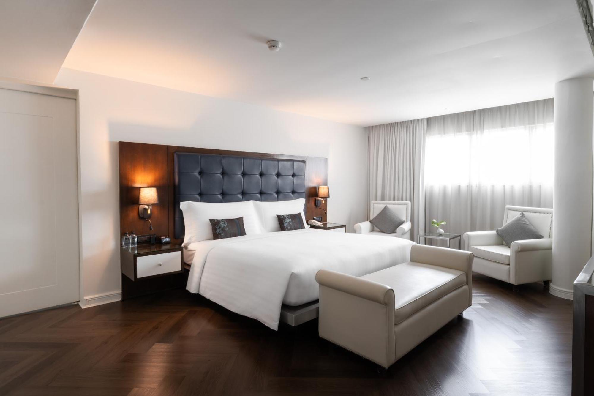 Night - Sukhumvit 15 Hotel Bangkok