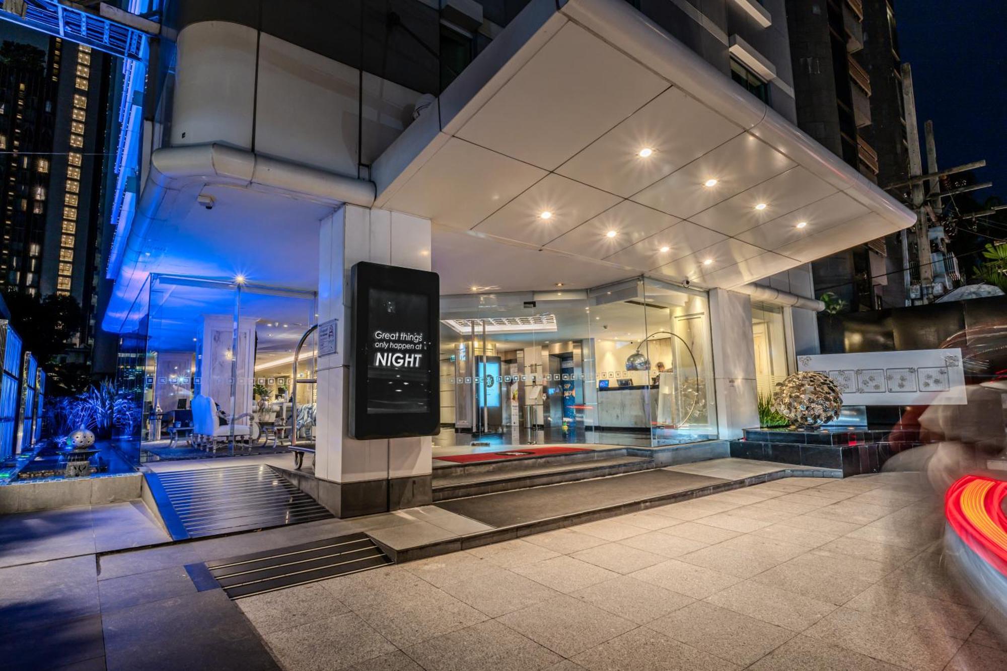 Hotel Night - Sukhumvit 15 Bangkok