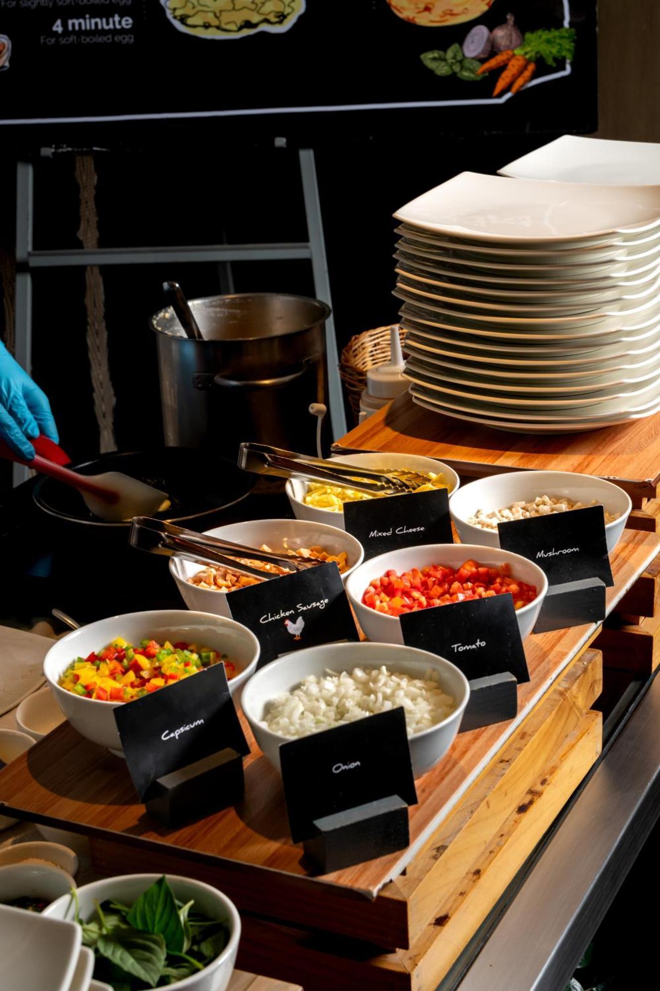 Night - Sukhumvit 15 Hotel 4*